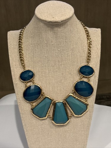 16”-18” Blue Tea Aqua Adjustable Costume Necklace EUC Fast Ship - Picture 3 of 7