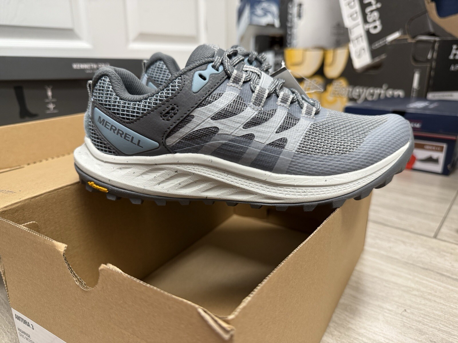 Merrell Antora 3 scarpe da donna trail running e passeggio grigio alto TAGLIA 6