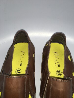 Gravity Defyer Brown leather Sandals Slip On Fisherman Men display picture 3