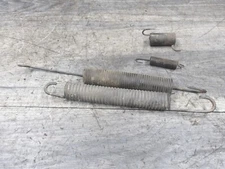 2005 05 JOHN DEERE L 100 42" DECK  MISC SPRINGS DECK BELTS MOWER SPRING