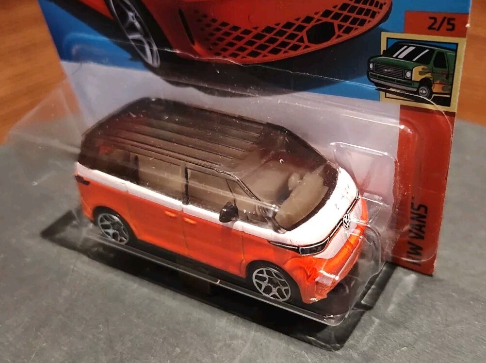 NEW 2024 HOT WHEELS® VOLKSWAGEN ID. BUZZ HW VANS™ 2/5 1:64 L