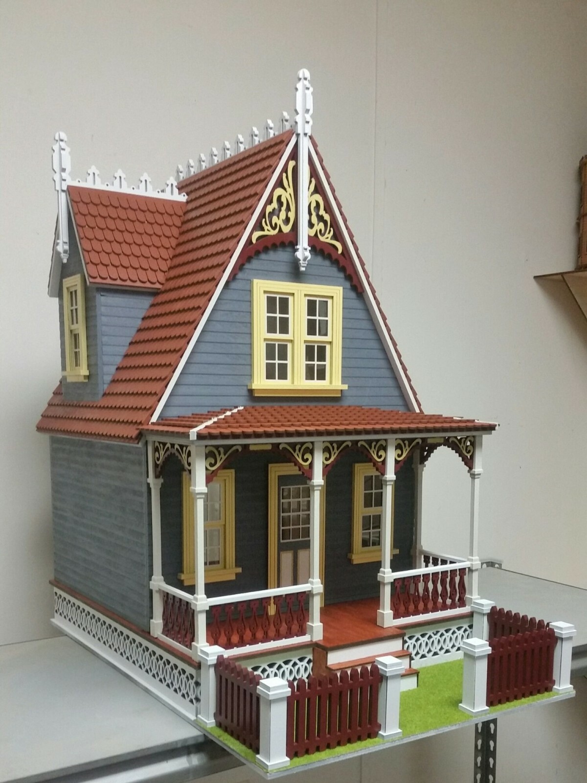 Little Annabelle Victorian Cottage 112 scale Dollhouse Kit eBay