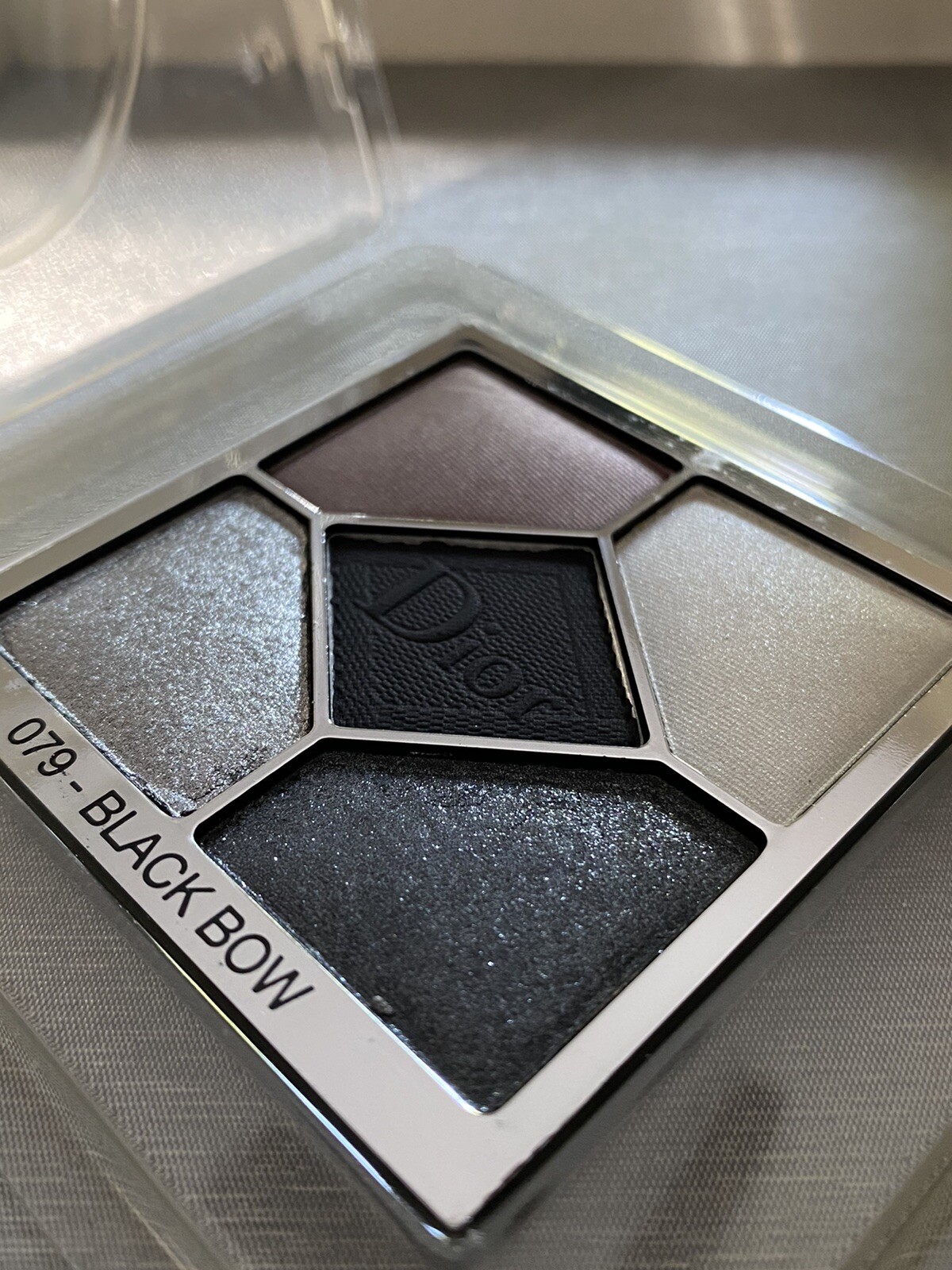 dior eyeshadow black bow