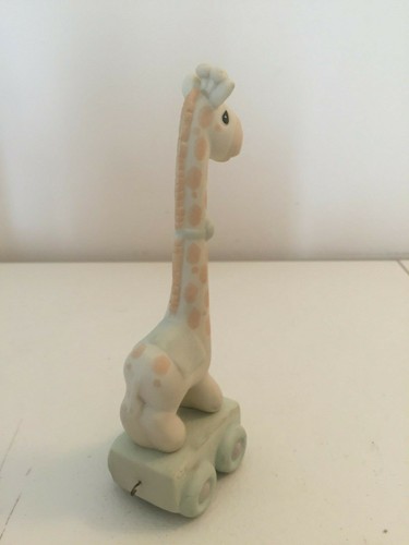 Precious Moments Birthday Train Keep Looking Up Age 6 Six Giraffe Figurine - Picture 3 of 4