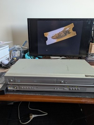 Trutech DV220TT8 VCR VHS DVD Dual Deck Combo - No Remote - Working DVD, VCR Not