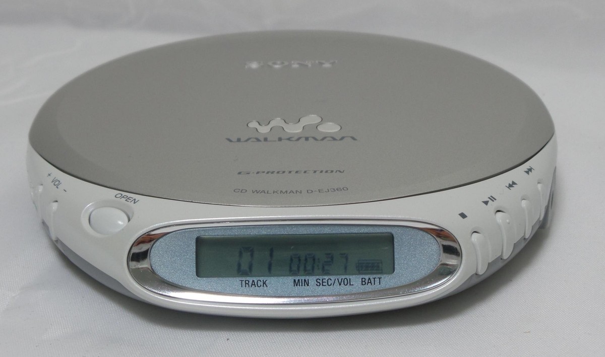 Vintage Sony CD Walkman - Portable CD Player - Silver (D-EJ360/SD