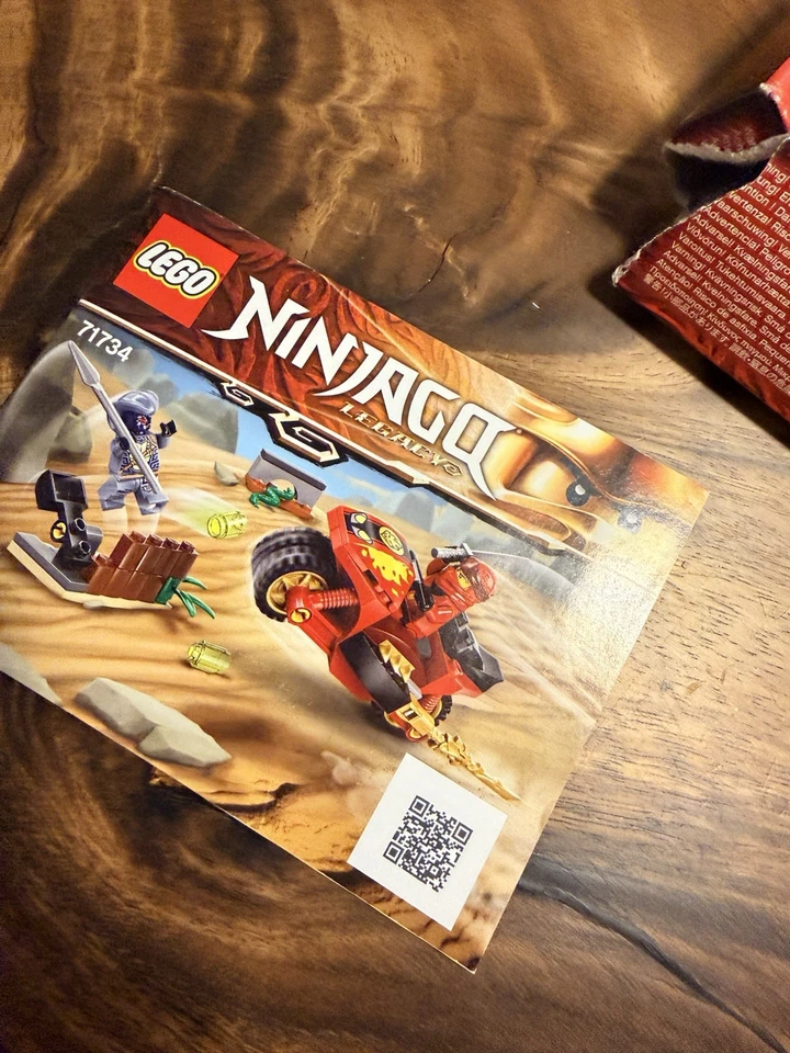 LEGO Ninjago 71734 Kai's Blade Cycle, Foto 2 von 5