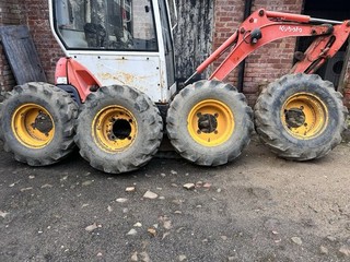 JCB Wheels & Tyres 4 Stud 12.5/80 18