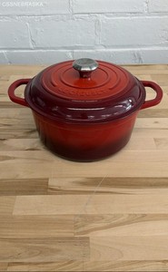 Le Creuset Signature Cast Iron Dutch Oven Cerise Red 10.25''