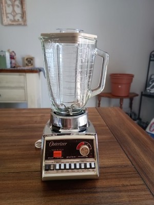Vintage Osterizer Pulse-Matic 16 Blender 16 Speed Midel 861-66K Tested Working 