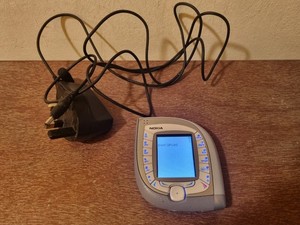 ノキア7600 ノキア、「Nokia 7600」日本語対応版を6月中旬に発売