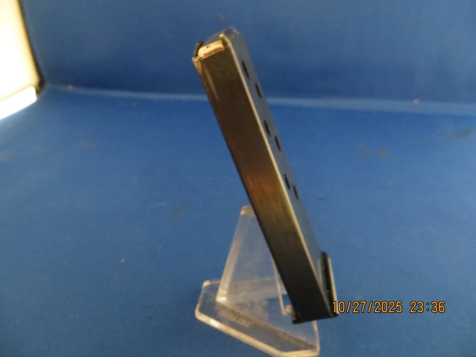 Cargador de pistola Titan 25 ACP AZUL 7ª Foto 4 de 4