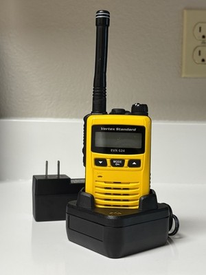 Motorola Standard EVX-S24-G6-3 Digital 2-Way Radio,With Charger.TESTED/WORKS!!!