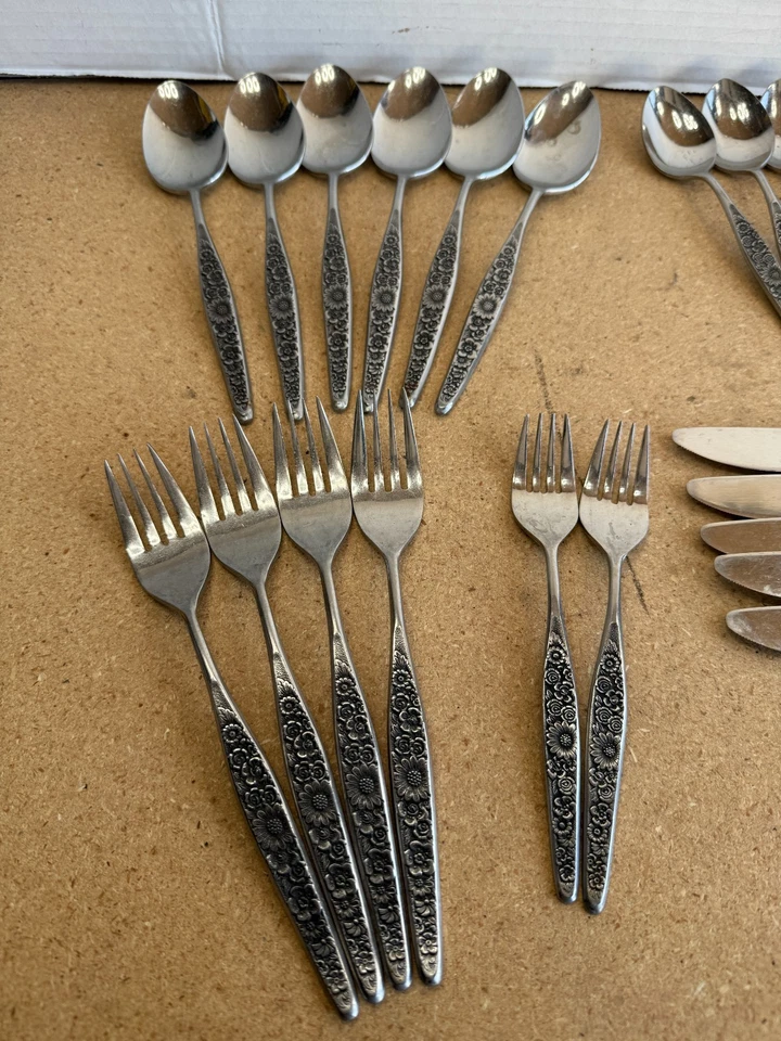 Lote de 24 cubiertos INTERPUR de acero inoxidable JAPÓN patrón floral Jardinera Foto 3 de 4