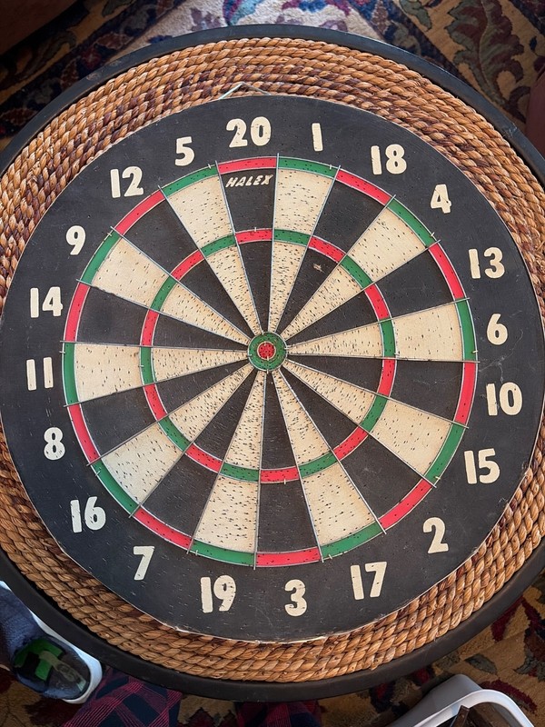 dart board