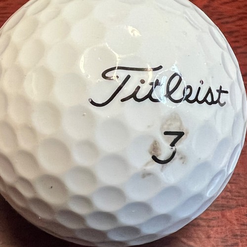 Teeth of the Dog Casa de Campo Logo Titleist Golf Ball (L-19-10) - Picture 8 of 8