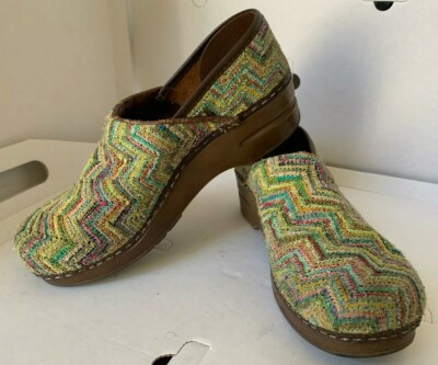 Sanita ZigZag Fabric Clogs w/ Leather Trim   Size 38 / 7