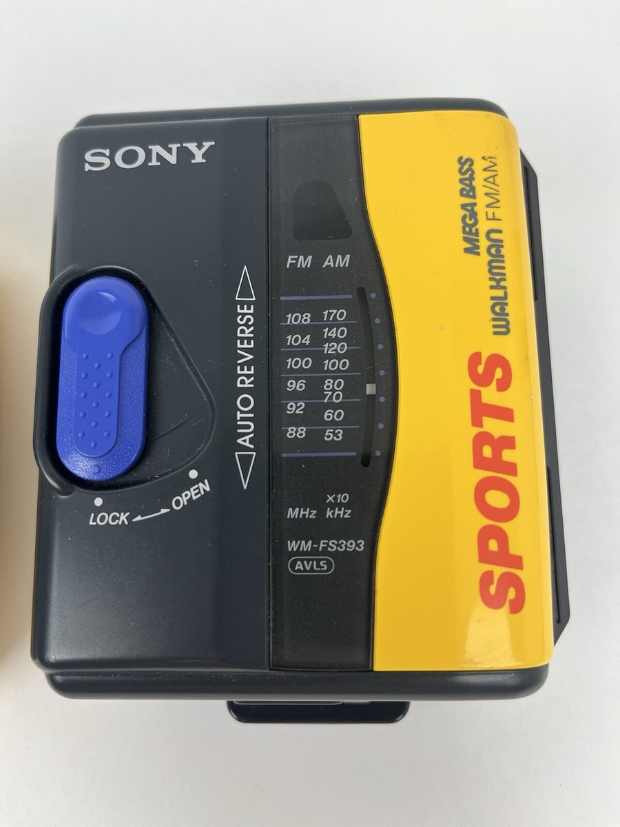 Lot: Sony Walkman Sports WM-AF59 WM-FS393 WM-F2085 Cassette
