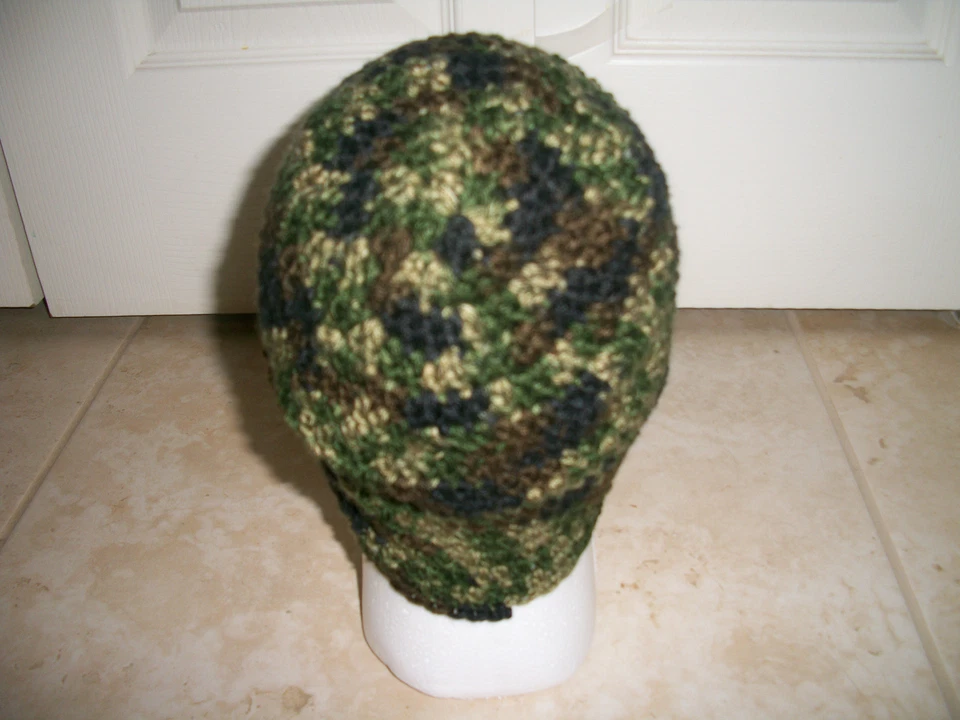 Hecho a mano Crochet Adulto Camuflaje Sombrero Gorra Gorro Camuflaje Ejército Militar Zac Marrón Foto 4 de 4