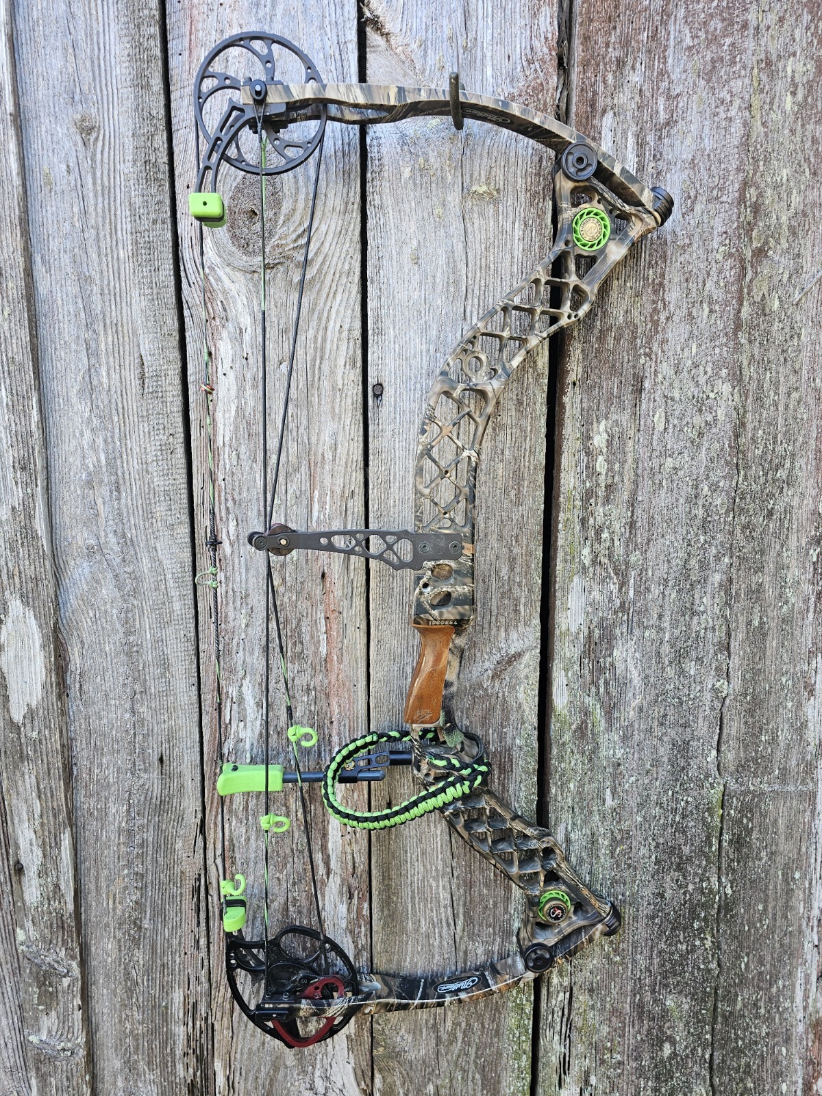 Mathews Z7 Compound Bow 28/70 eBay