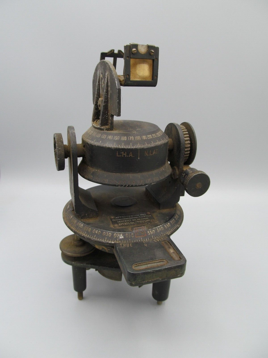 ASTRO-COMPASS MK II USA製　アストロコンパス Astro Compass Mk II | Australian War Memorial