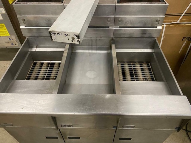 pitco double fryer with filtration and dump station in Industrial Kitchen Supplies
