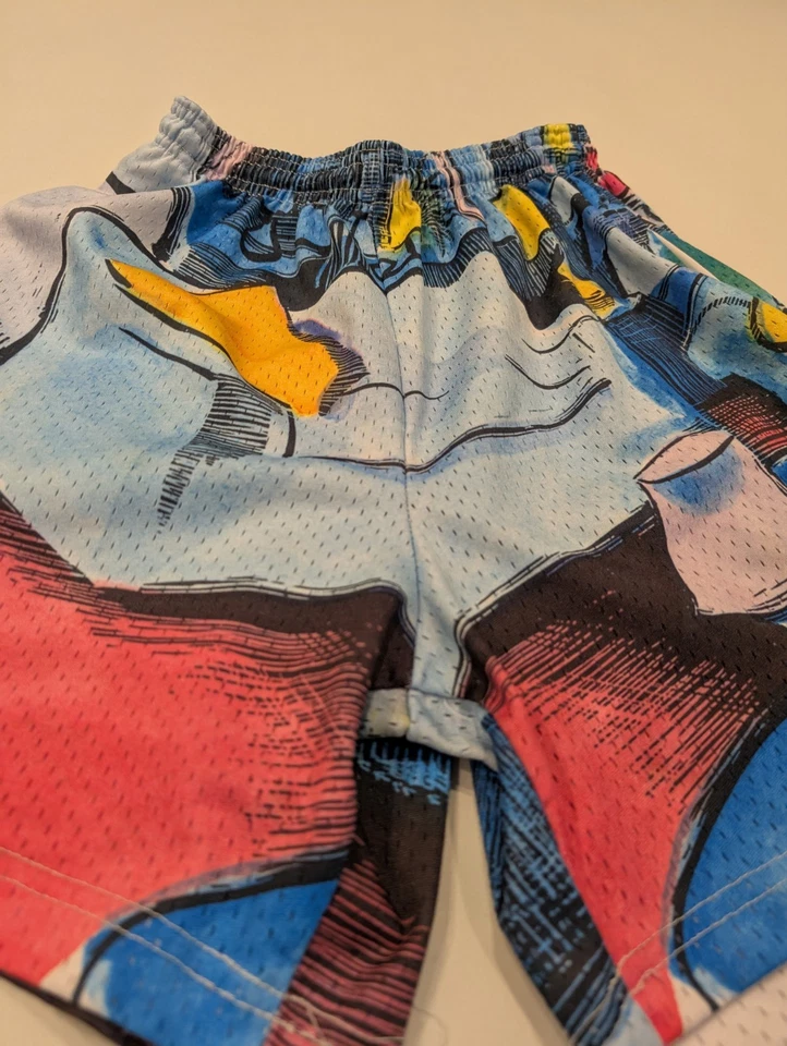 Colección Pana Lost Files III Escena Ciudad Corta Impresión AOP Mediana  Foto 4 de 4