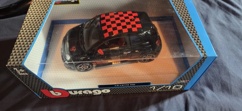 Fiat 500 Abarth (2008) scala 1/18 Bburago Burago - Immagine 3 di 4