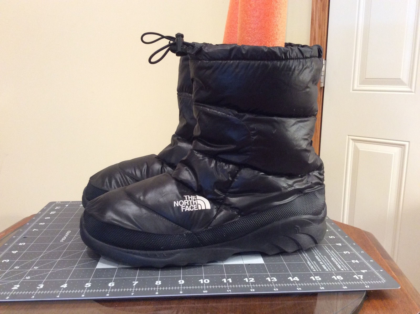 The North Face Men’s Black Goose Down Insulated Winter Boots See Description thumbnail 4