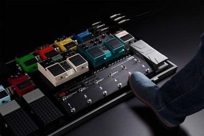 Boss ES-8 Multi-Effects Guitar Effect Pedal for sale online | eBay