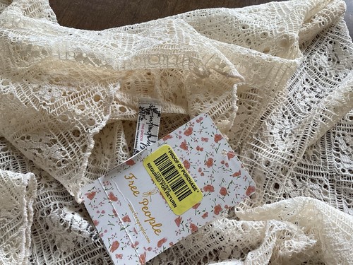 NWT Intimately Free People Top Sheer Ivory Lace Long Sleeve Pullover Size Medium - Picture 3 of 6