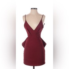 NUDE Red cocktail dress. Perfect for a night out!!!!