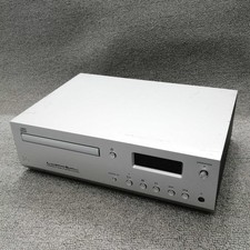 Luxman D-N150 CD Player Used with Minor Scratches and Signs of Wear