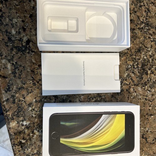 Apple iPhone SE Gen 2020 Empty box only w/instructions and Apple Decal - Photo 3 sur 4