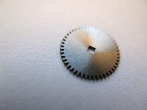 MOVADO 150,150MN,155,157,159,75 ASSORTED NEW OLD STOCK MOVEMENT PARTS - Picture 5 of 6
