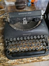 Vintage 1940s Remington Rand Typewriter De Luxe Model 5  thumbnail