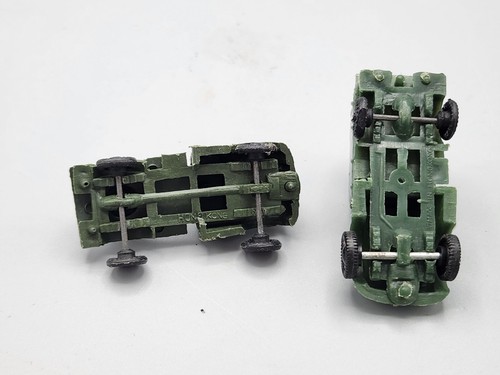 Vintage, 2" Green Plastic Army Trucks, Hong Kong - Picture 7 of 7