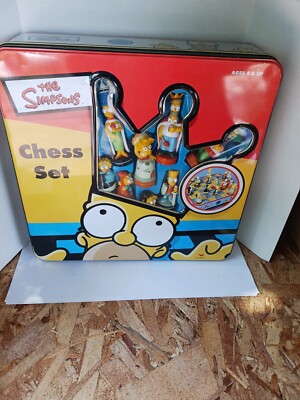 1998 Cardinal Games ''The Simpsons'' 3D Chess Set In Tin Box New open box.