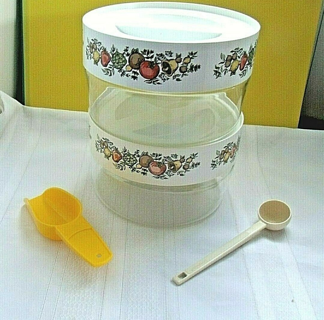 2 Pyrex SPICE OF LIFE Corning Ware Glass Canisters 6 x 4
