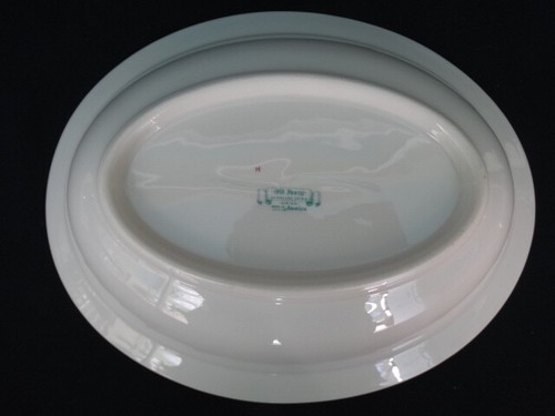 Syracuse China Old Ivory Blank "MONTICELLO" 9 inch Oval Vegetable Bowl Gold Trim - Picture 5 of 6