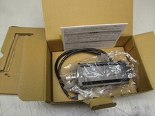 YASKAWA SGM-04A312 AC SERVO MOTOR 400W 200V 2.6A NEW IN BOX MAKE OFFER  
