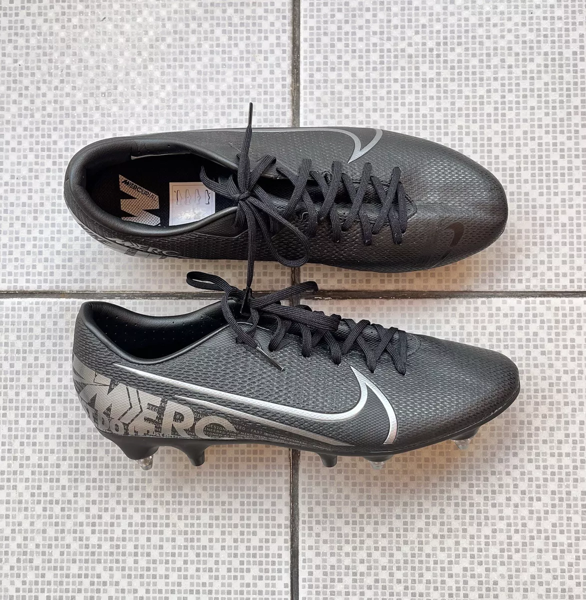 Nike Mercurial Vapor XIII Pro AG Football Boots