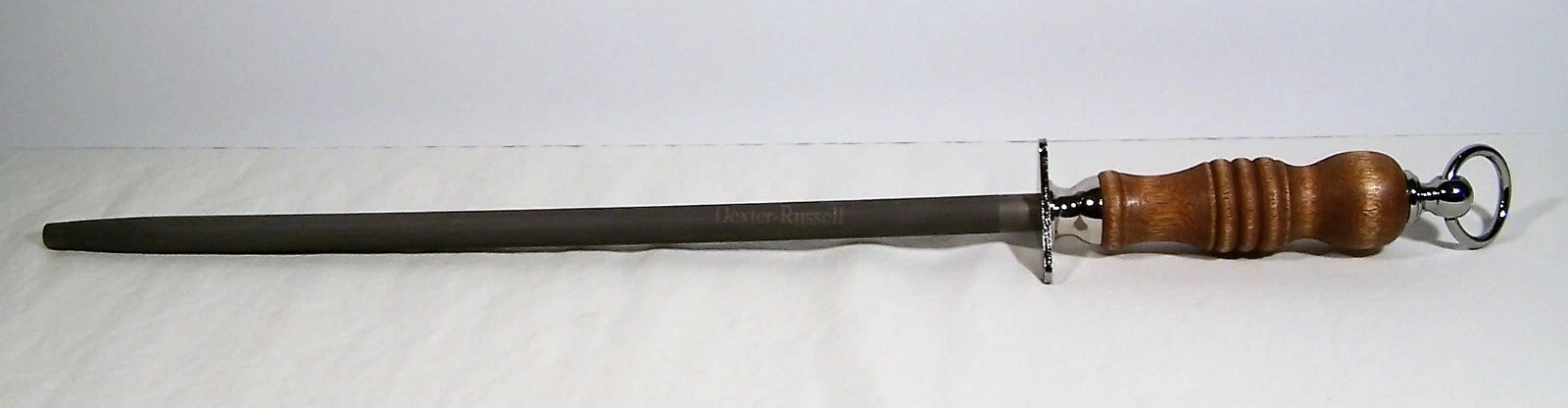 Dexter Russell Honing Rod 20 1/2" Overall 13 1/4" Grooved Rod Length, Heavy Duty
Opens in a new wind