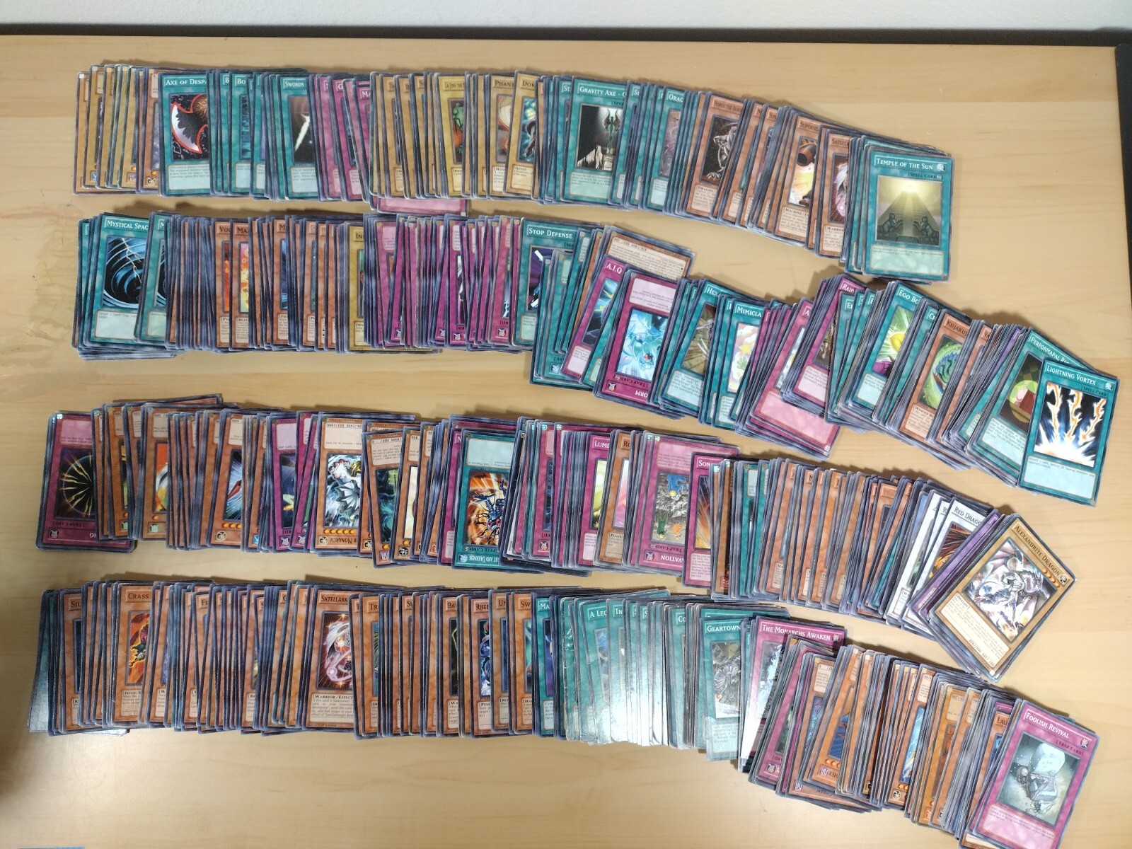1000 Yu-Gi-Oh Card Lot Collection