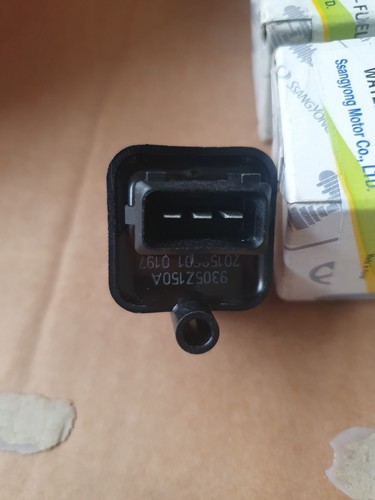 *WAREHOUSE CLEARANCE* Ssangyong Fuel Filter Water Sensor Actyon 2247509000 - Picture 3 of 3