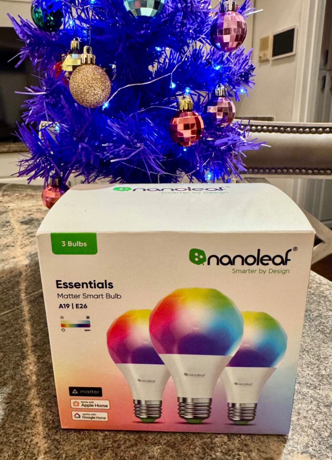 Nanoleaf Essentials Matter Smart Bulb, A19 / E26 (3-Pack) open seal never used.-image