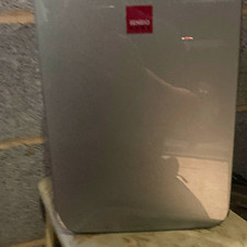 Sensio Home SHMFR10LGR 10L Cooling & Warming Tabletop Mini Fridge White