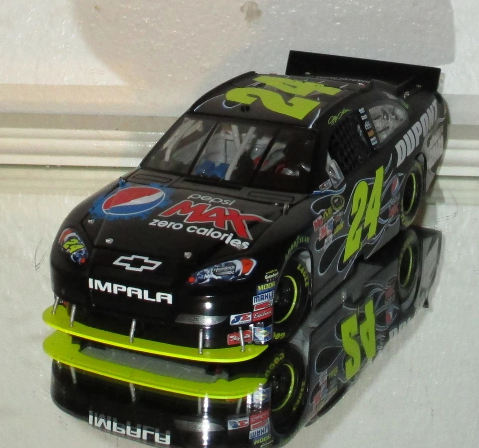 2010 JEFF GORDON #24 PEPSI MAX CAR#1315/1708 AWESOME Must Have Car - Image 2 of 4