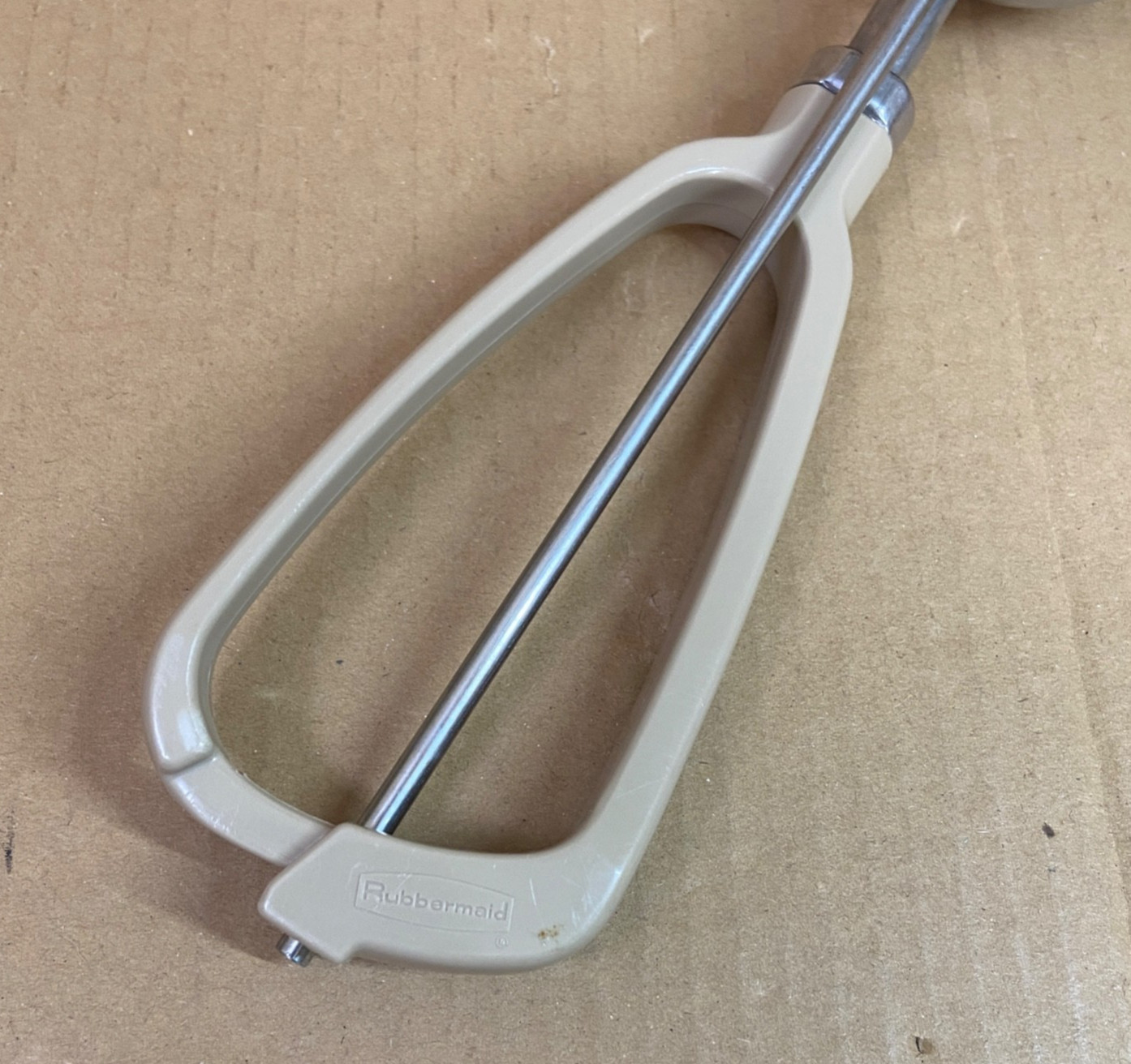 Rubbermaid 7400 Ice Cream Scoop Squeeze Handle Vintage