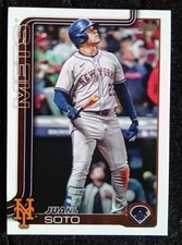 Juan Soto 2025 Topps Series 2 Card #700 JUAN SOTO New York Mets Yankees